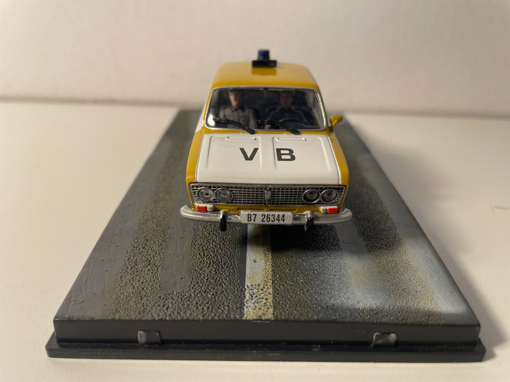 Lada 1500 - JAMES BOND - MATAR NO ES JUEGO