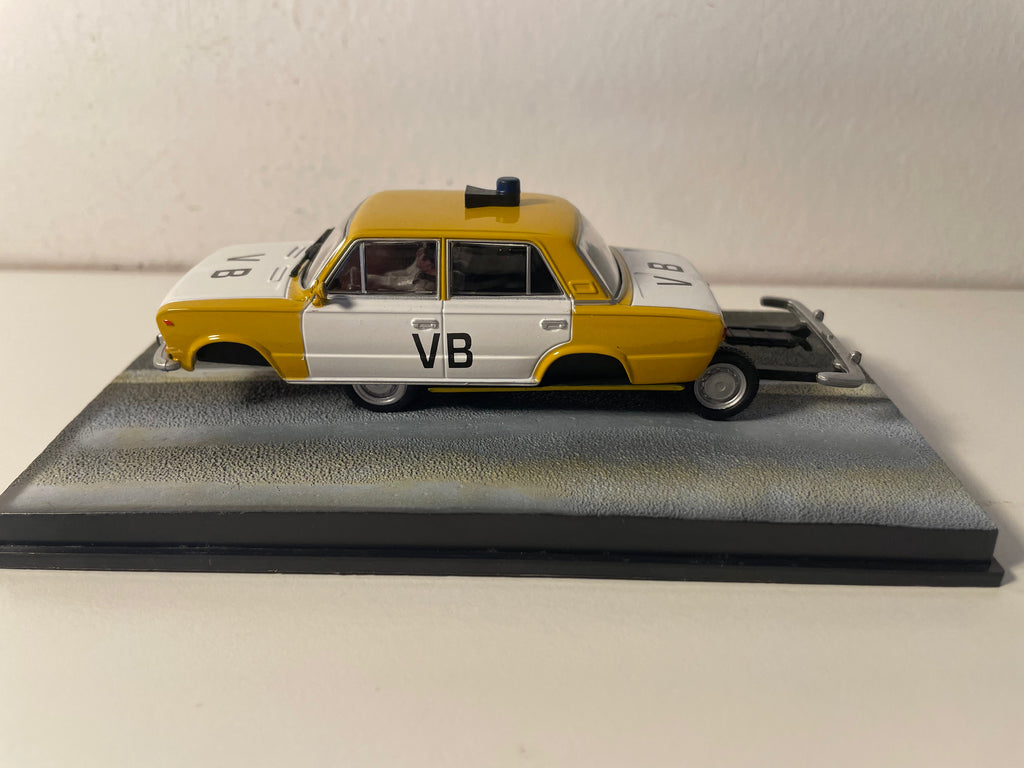 Lada 1500 - JAMES BOND - MATAR NO ES JUEGO