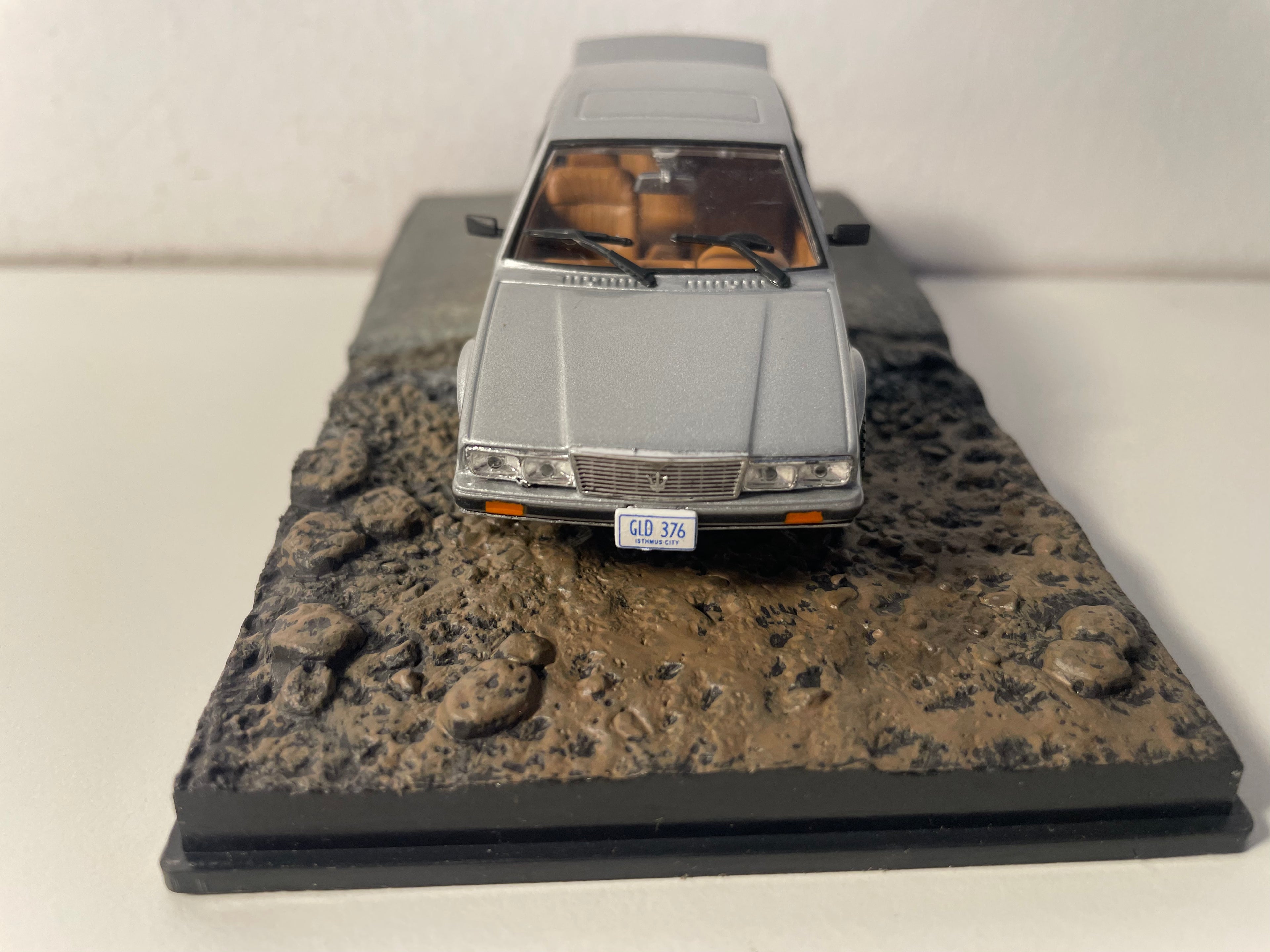 Maserati Biturbo 425 gréis - JAMES BOND - LËFTER ZU TOED (Licence to kill)