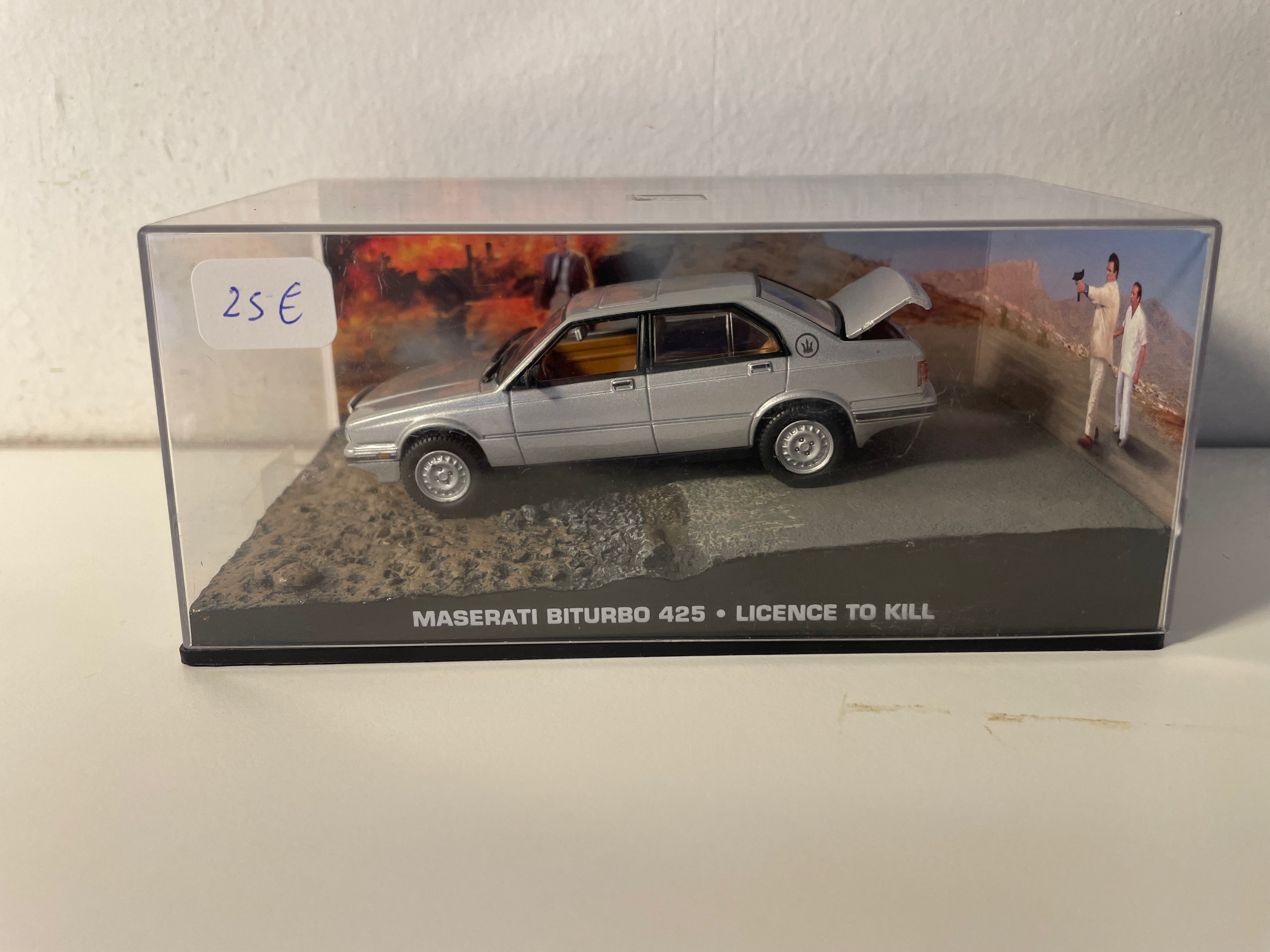 Maserati Biturbo 425 gréis - JAMES BOND - LËFTER ZU TOED (Licence to kill)