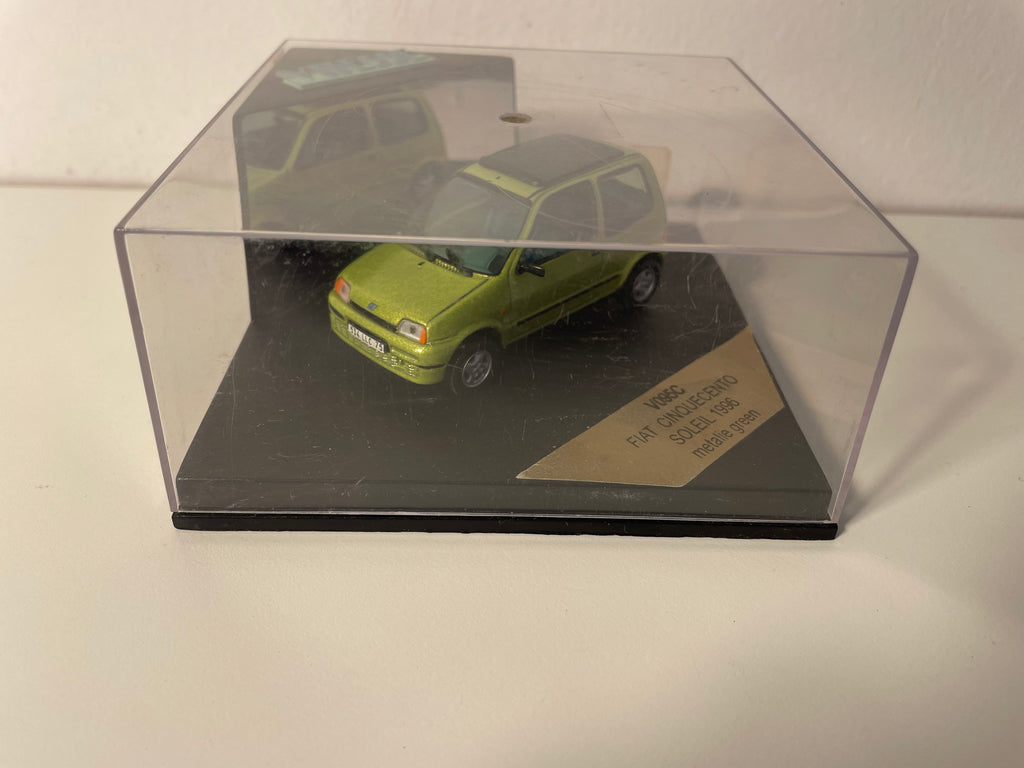 Fiat Cinquecento Soleil verte de 1996 - VITESSE référence V095C (boite carrée)