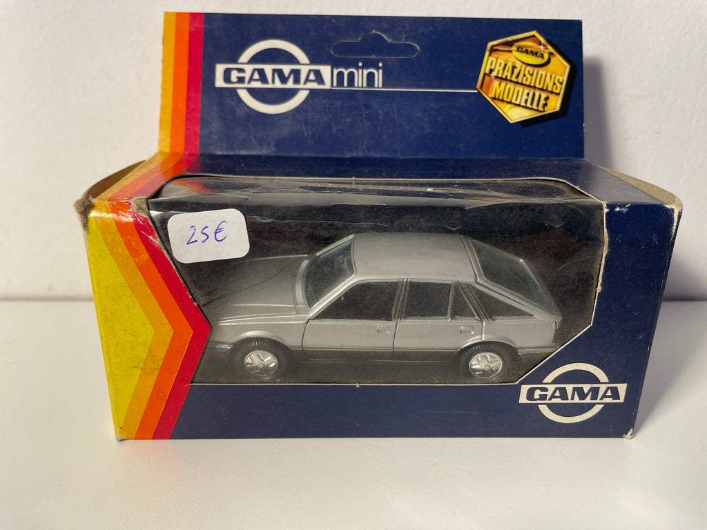 Opel Ascona grigia - collezione GAMA mini riferimento 1141