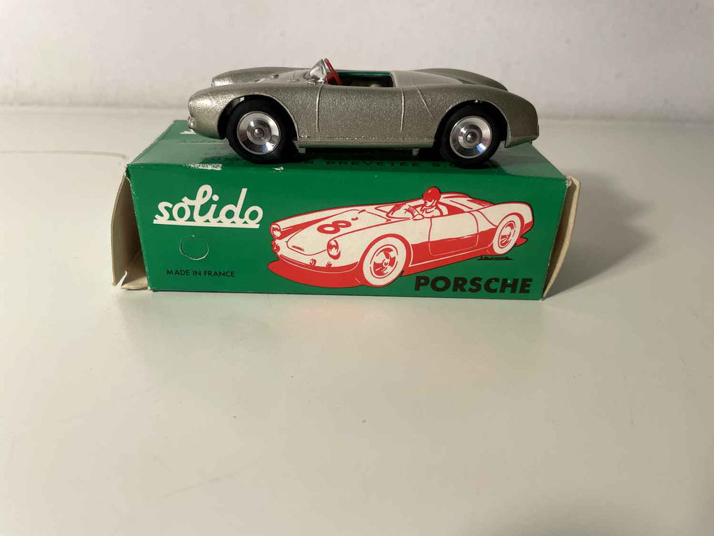 Porsche tipo RS Spider grigio numero 2 - SOLIDO (produzione francese)