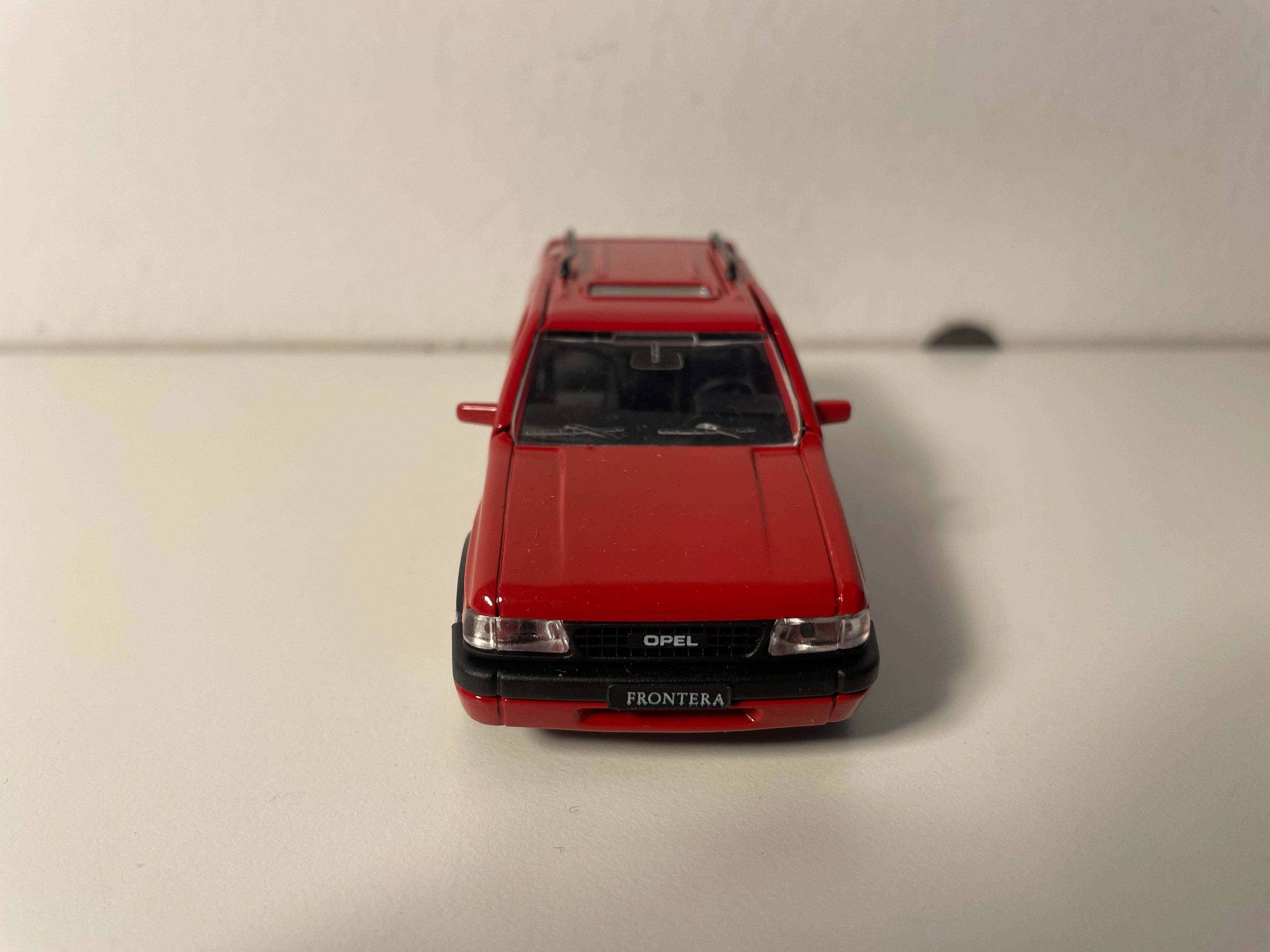 Opel Frontera rosso scuro? - collezione GAMA mini riferimento 1004