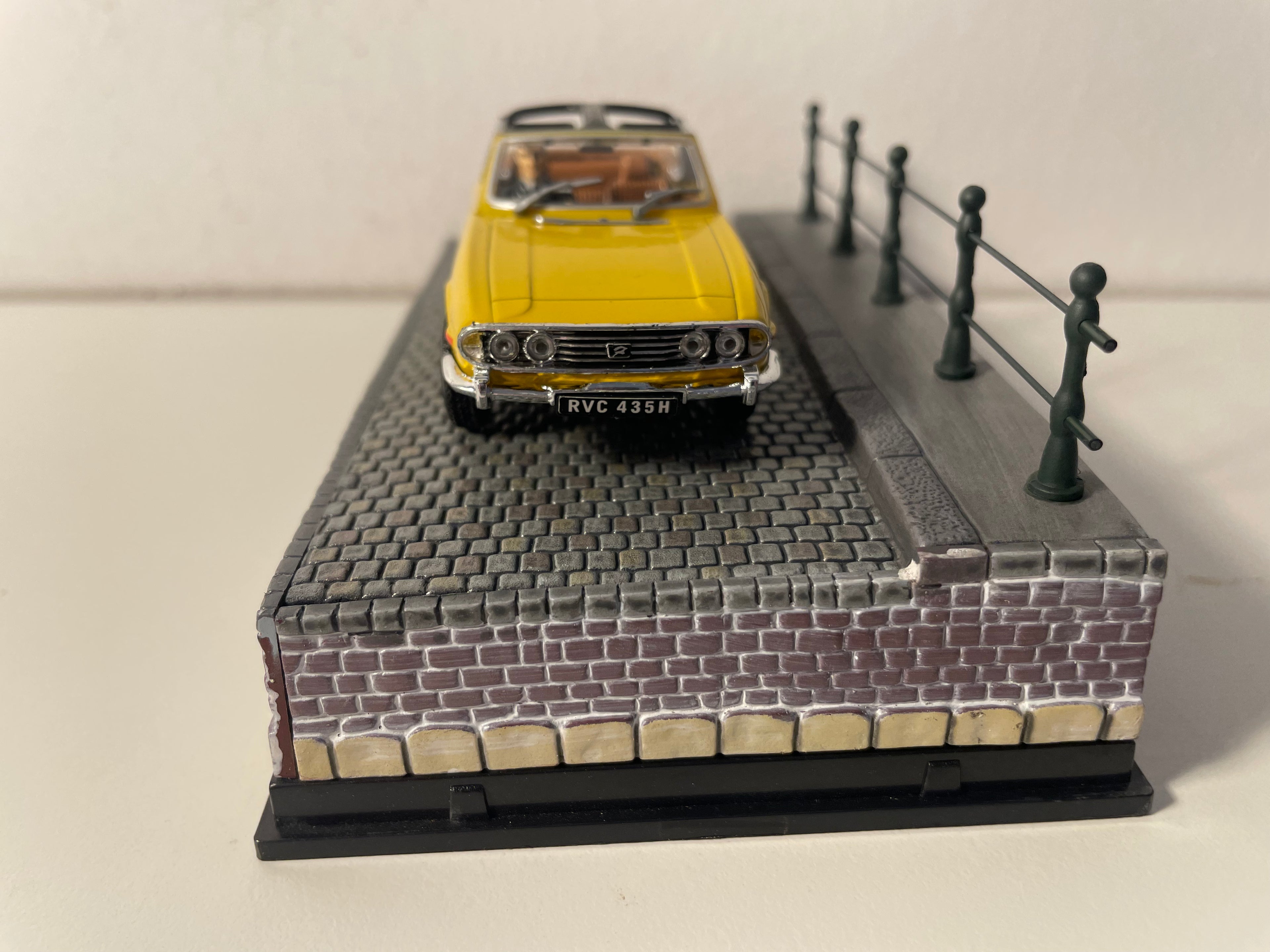 Triumph Stag giel - JAMES BOND - DIAMANTS SINN ETERNELL (Diamonds are forever)