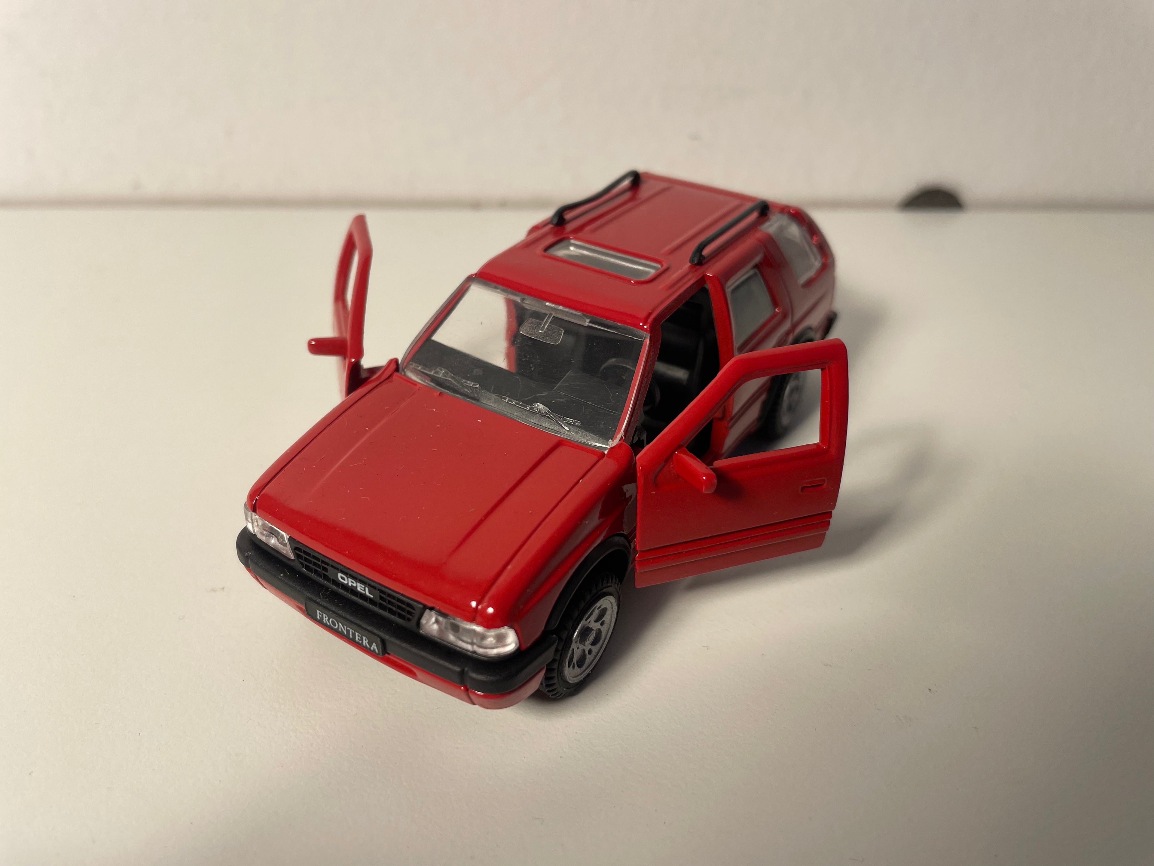 Opel Frontera rosso scuro? - collezione GAMA mini riferimento 1004