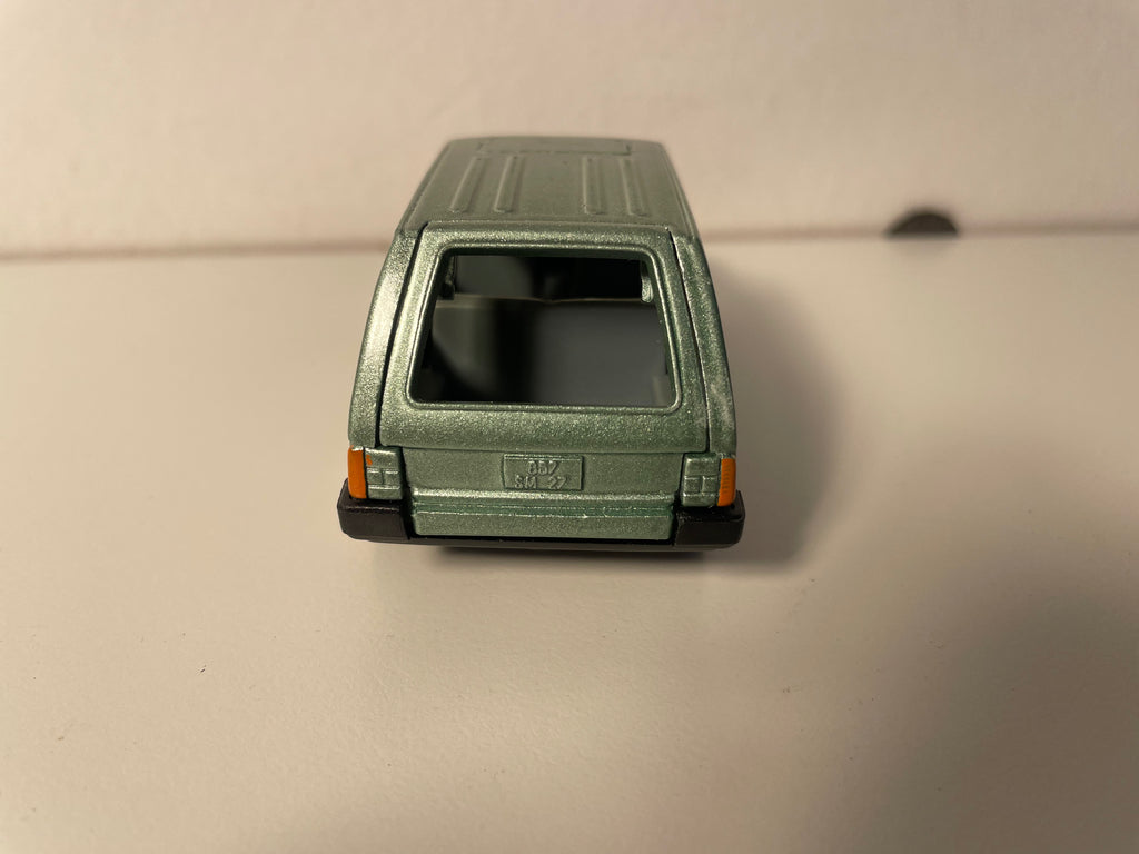 Nissan Prairie Green - Solido reference 1341 (MISSING rear windshield)