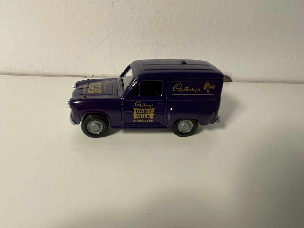 Austin A35 VAN fioletowy z reklamą "Dairy Milk - Cadbury" - CORGI nr 61209