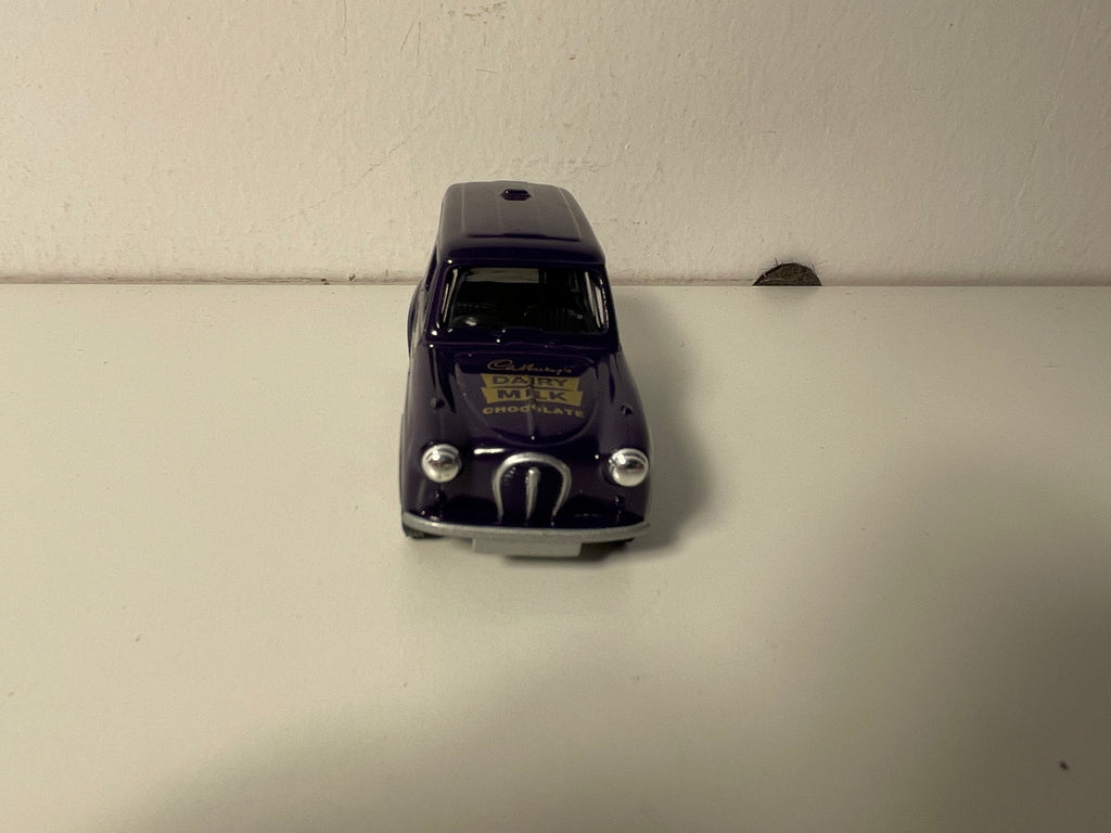 Austin A35 VAN fioletowy z reklamą "Dairy Milk - Cadbury" - CORGI nr 61209