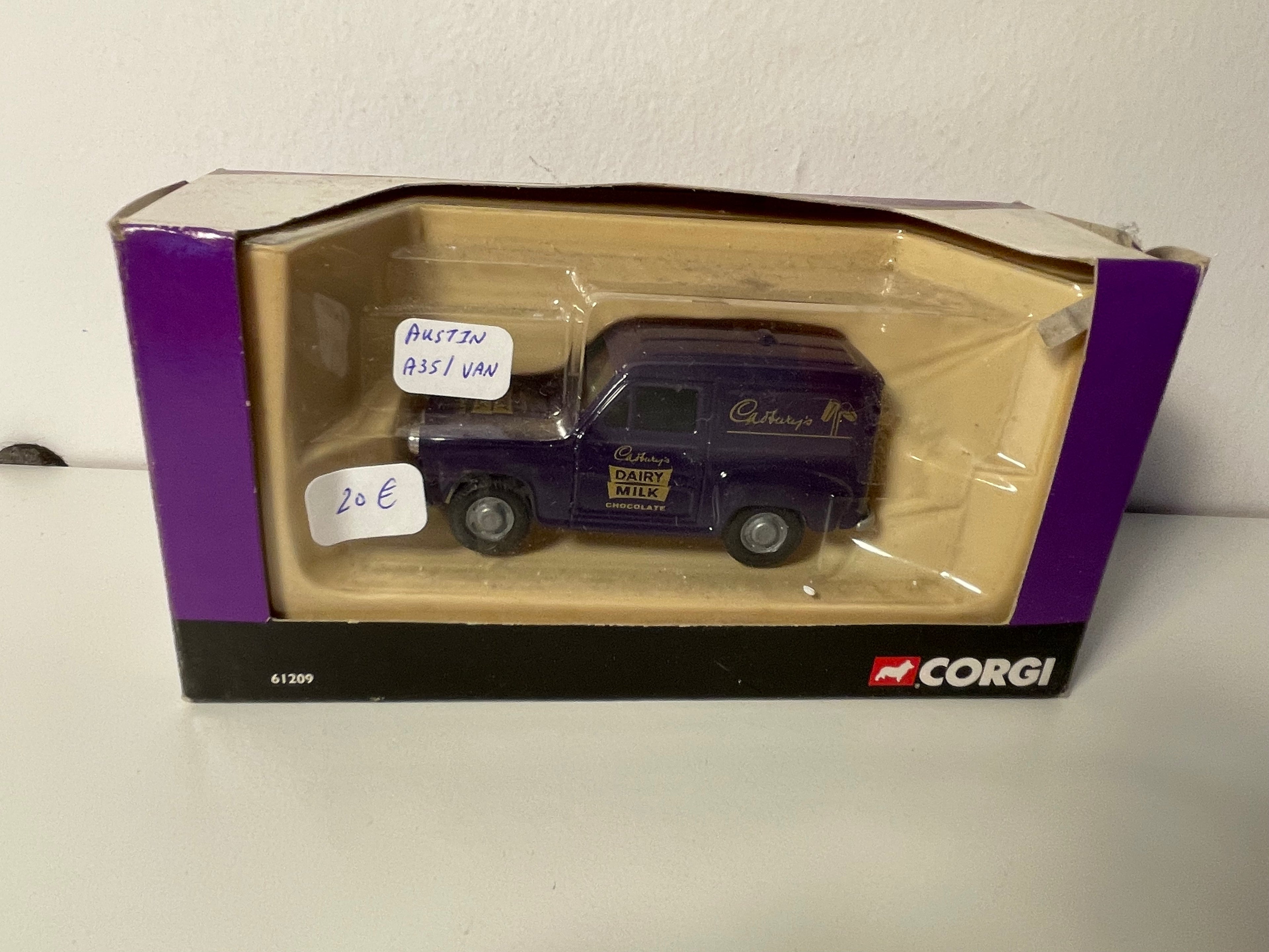 Austin A35 VAN fioletowy z reklamą "Dairy Milk - Cadbury" - CORGI nr 61209