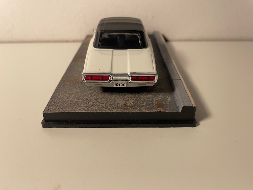 Ford Thunderbird wäiss mat schwaarze Däck - JAMES BOND - GOLDFINGER