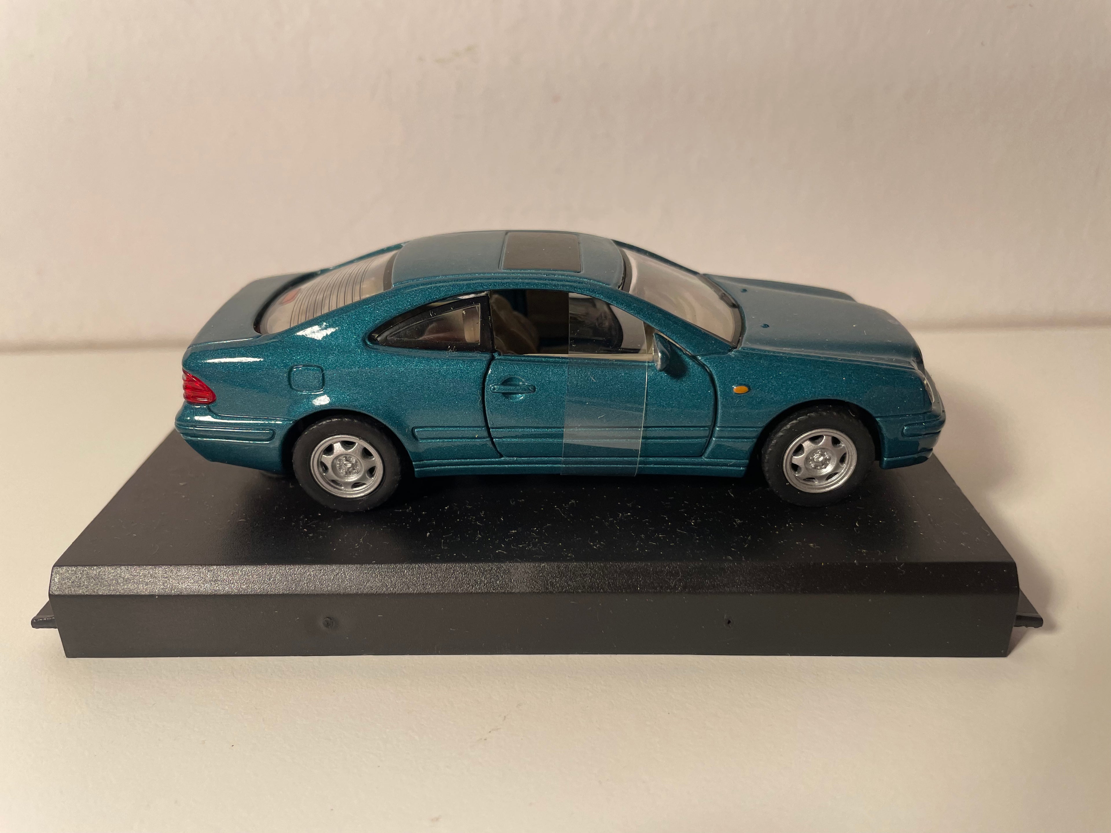 Mercedes-Benz CLK320 coupé blu-verde? - Cararama