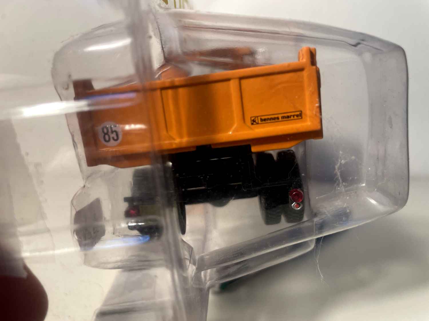 Camion chasse-neige Berliet L 64.6 M3 4x4 orange - Collection Hachette
