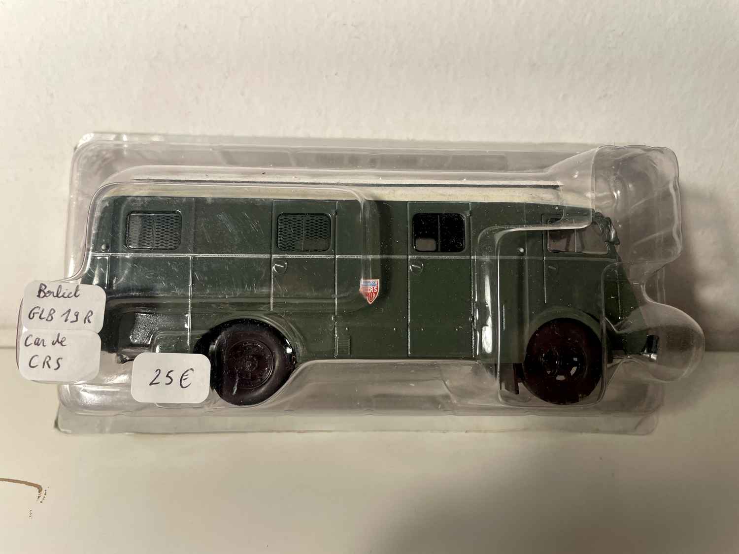 Camión Berliet GLB 19R Aérazur car de CRS - colección Hachette