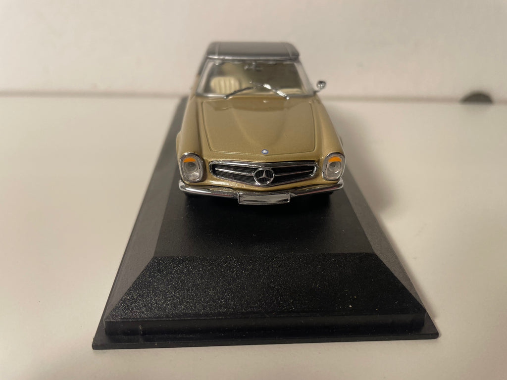 Mercedes-Benz 280 SL Pagode kolor złoty - MINICHAMPS