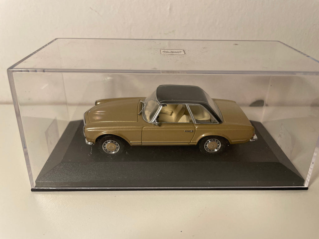 Mercedes-Benz 280 SL Pagode kolor złoty - MINICHAMPS