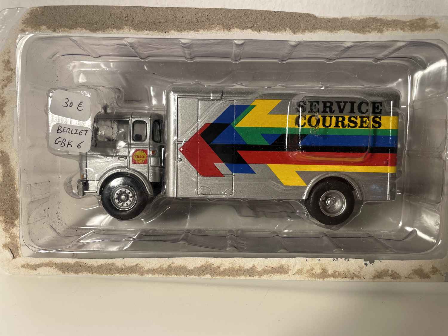 Camion Berliet GBK Fourgon atelier "Shell" Le Mans - Collection Hachette