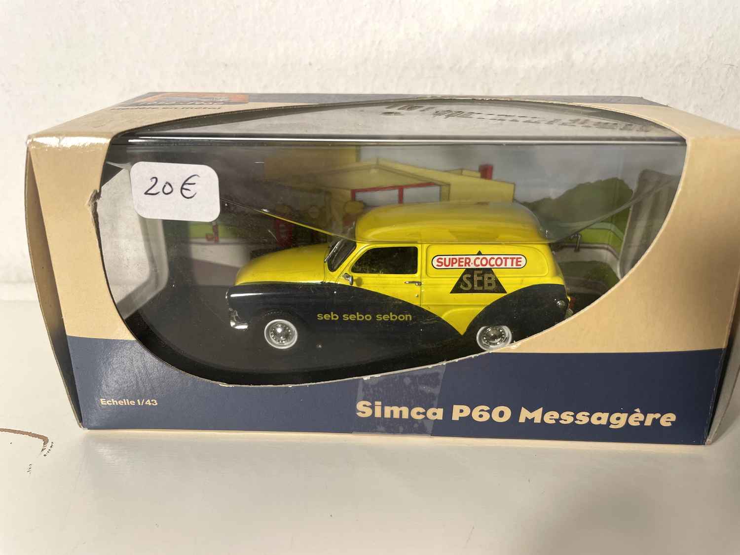Simca P60 Messagère żółto-niebieska z reklamą SUPER COCOTTE (dla pana Markera)