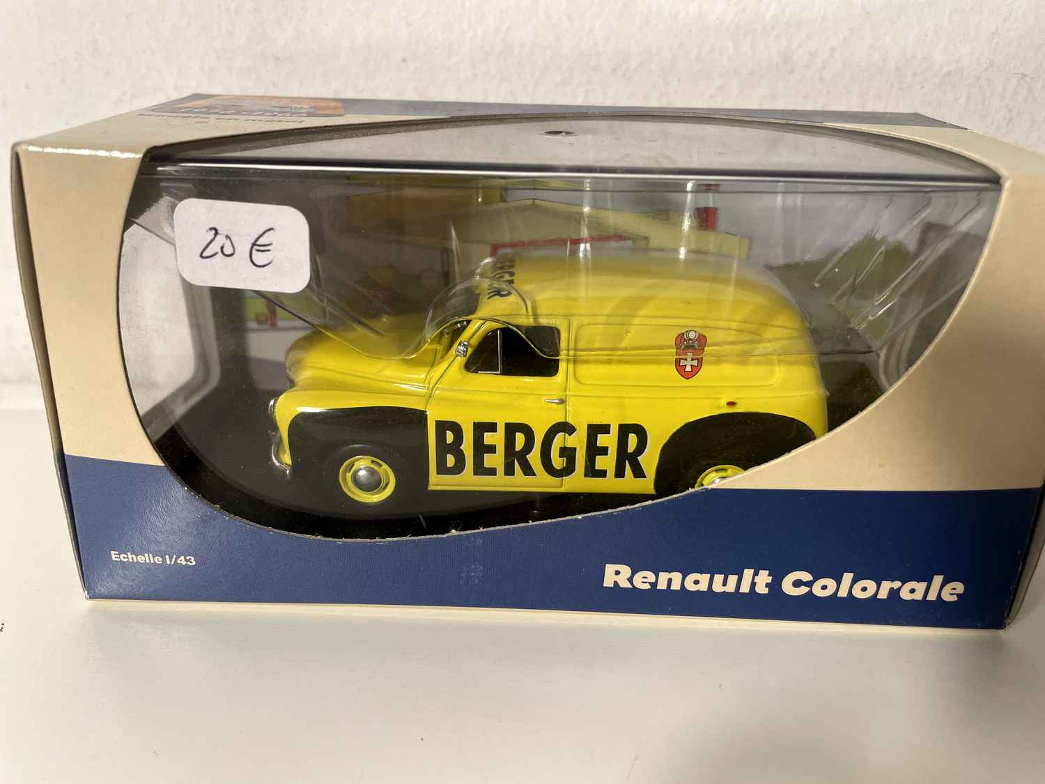 Renault Colorale żółta z reklamą BERGER (dla pana Marquera)