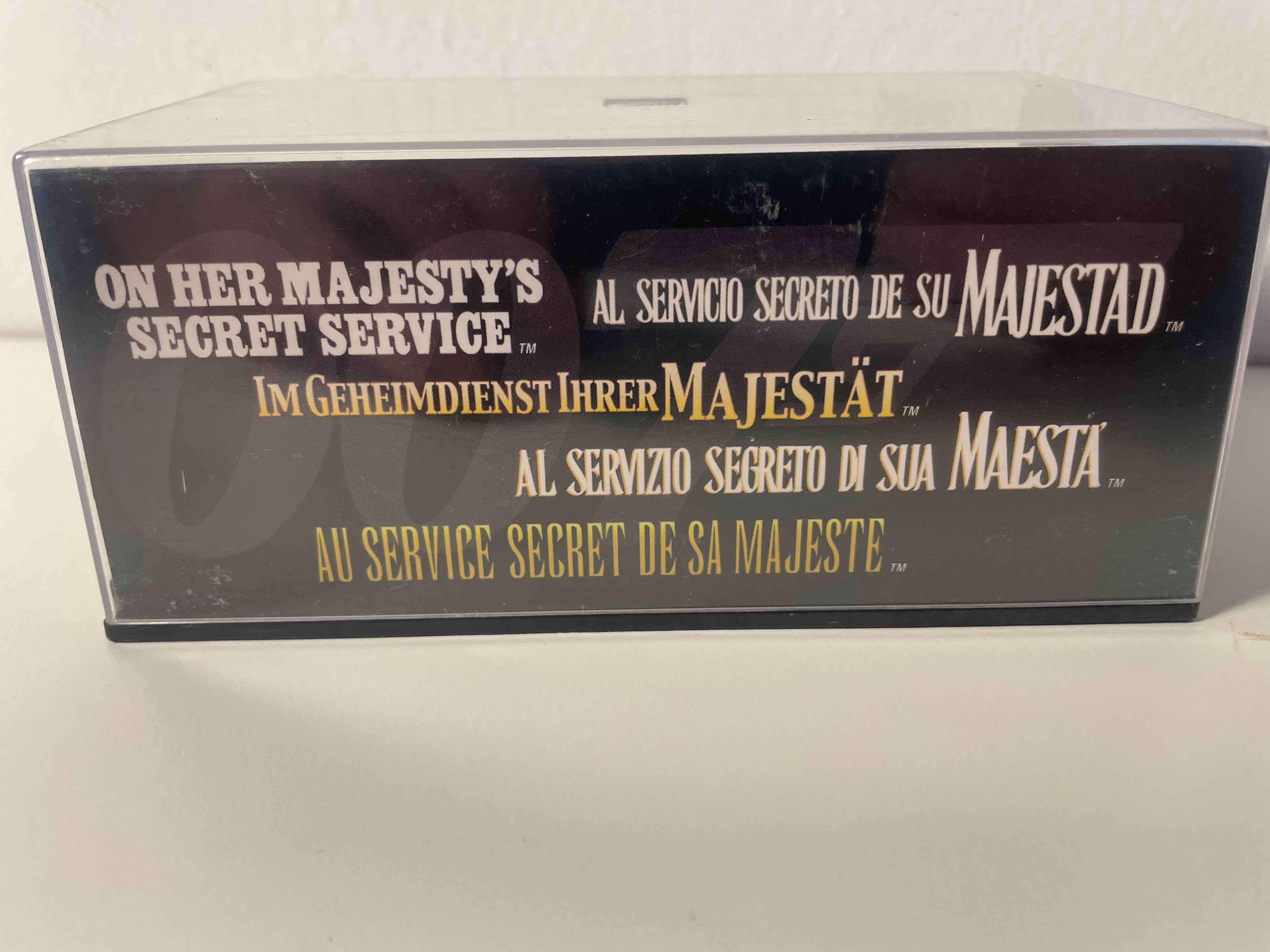 Mercedes 600 grijs - JAMES BOND - IN DIENST VAN HAAR MAJESTE