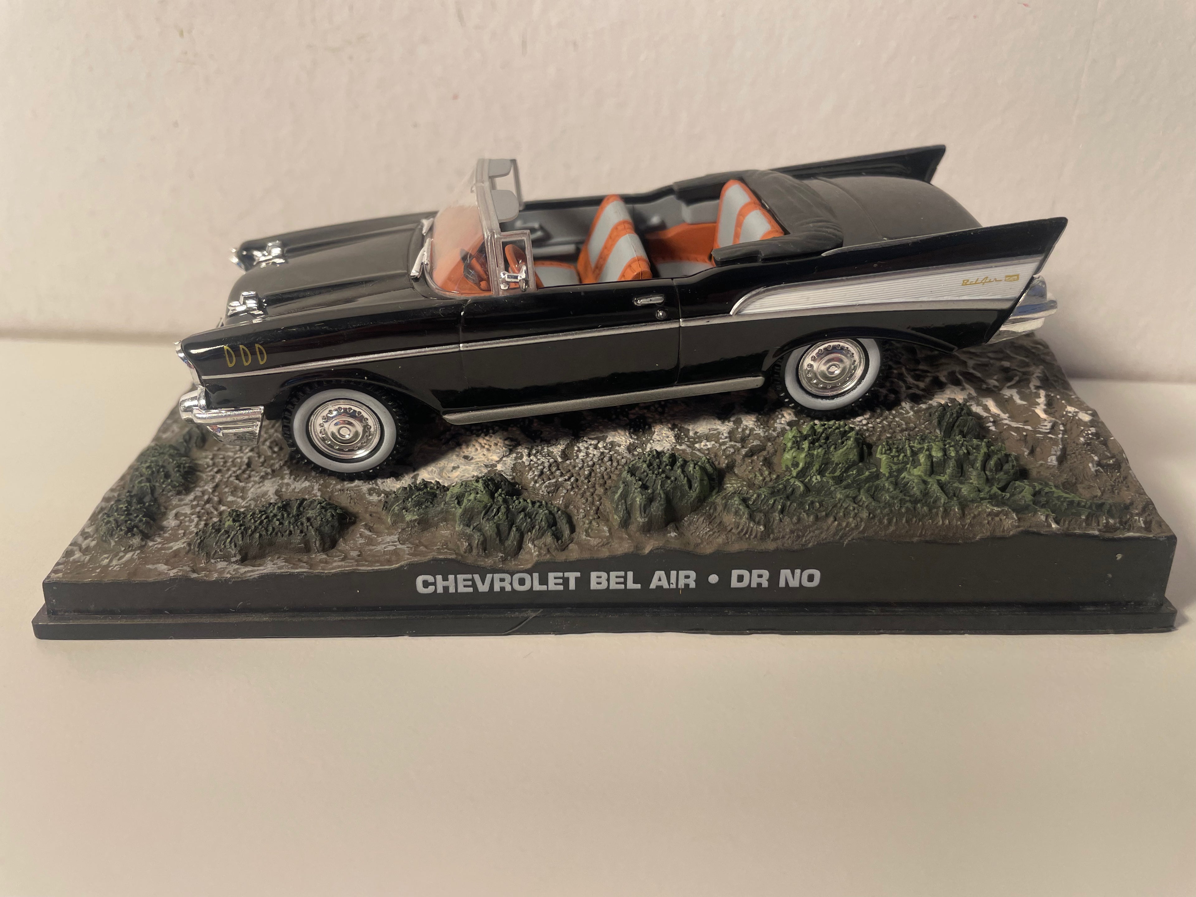 Chevrolet Bel Air czarna - JAMES BOND - Dr NO
