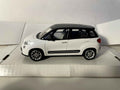 Fiat 500L blanca y techo negro