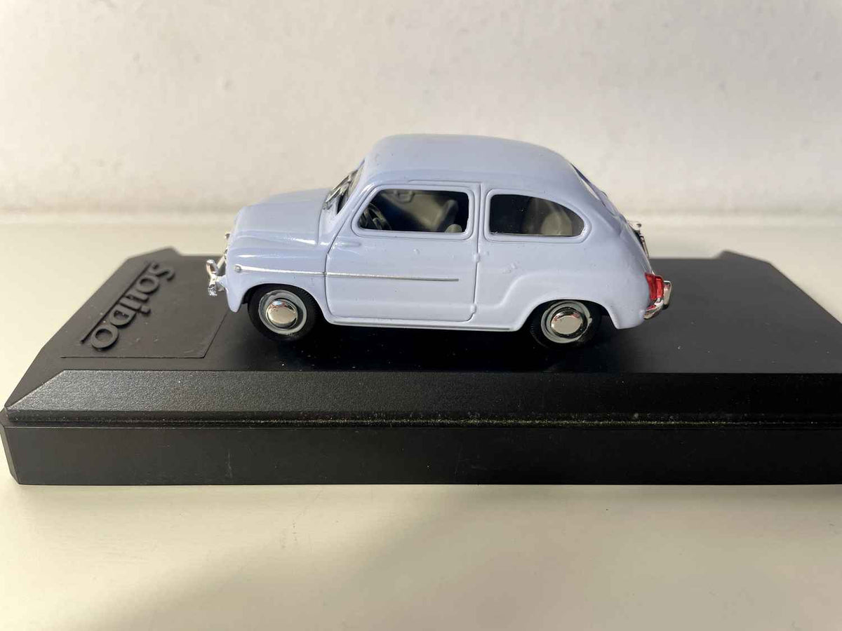 1963 Blauwe Fiat 600D - Solido