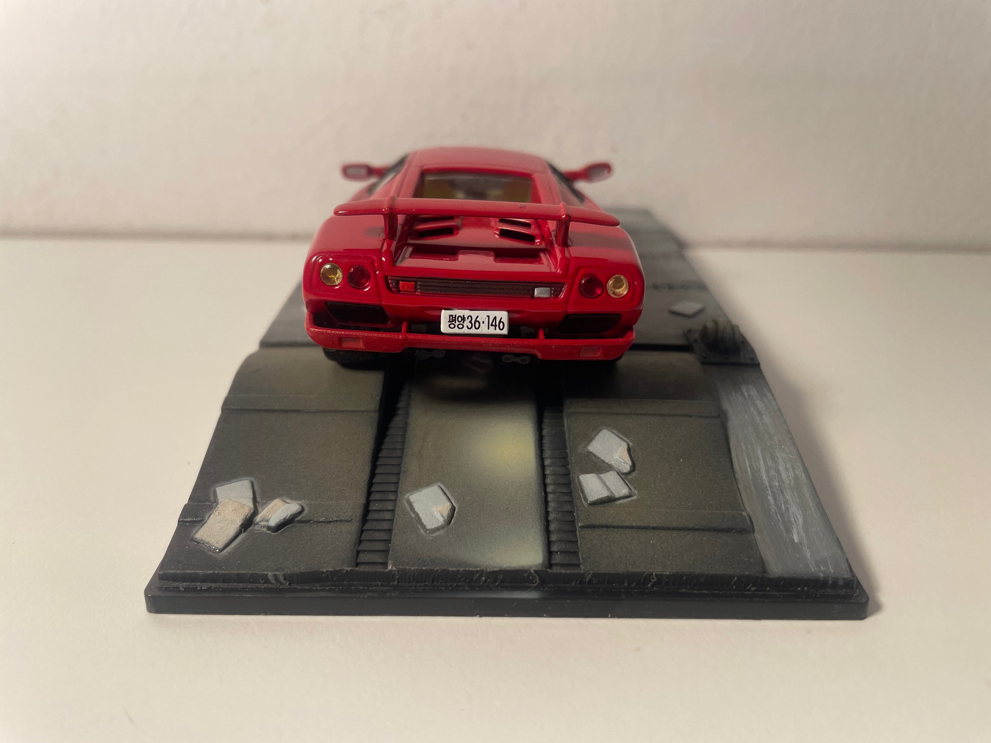 Lamborghini Diablo red - JAMES BOND - DIE ANOTHER DAY