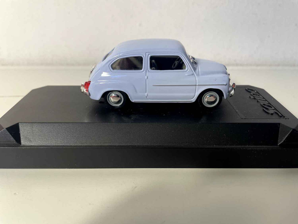 1963 Blauwe Fiat 600D - Solido