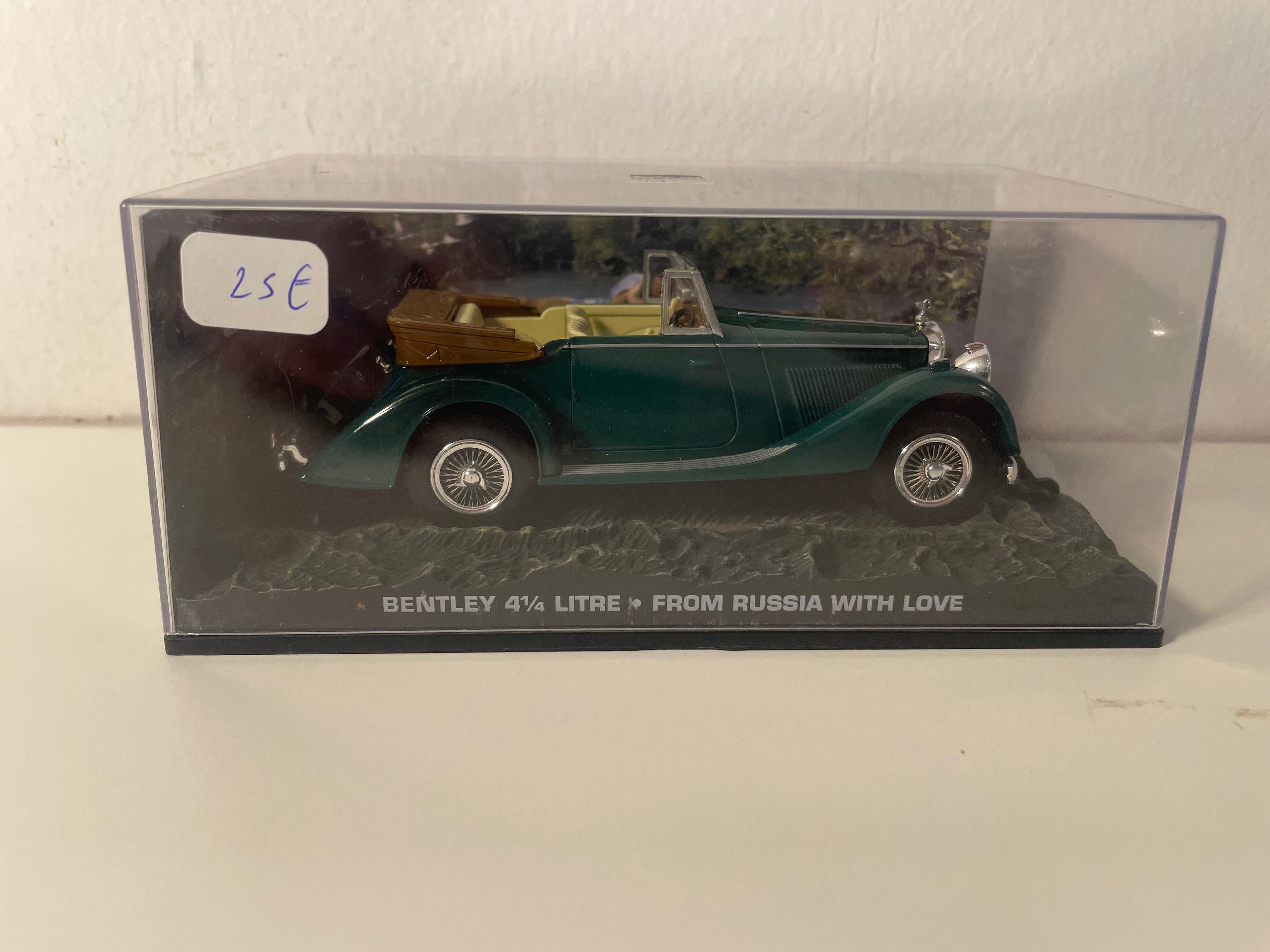 Bentley 4 1/4 litre verte - JAMES BOND - BONS BAISERS DE RUSSIE (From Russia with love)