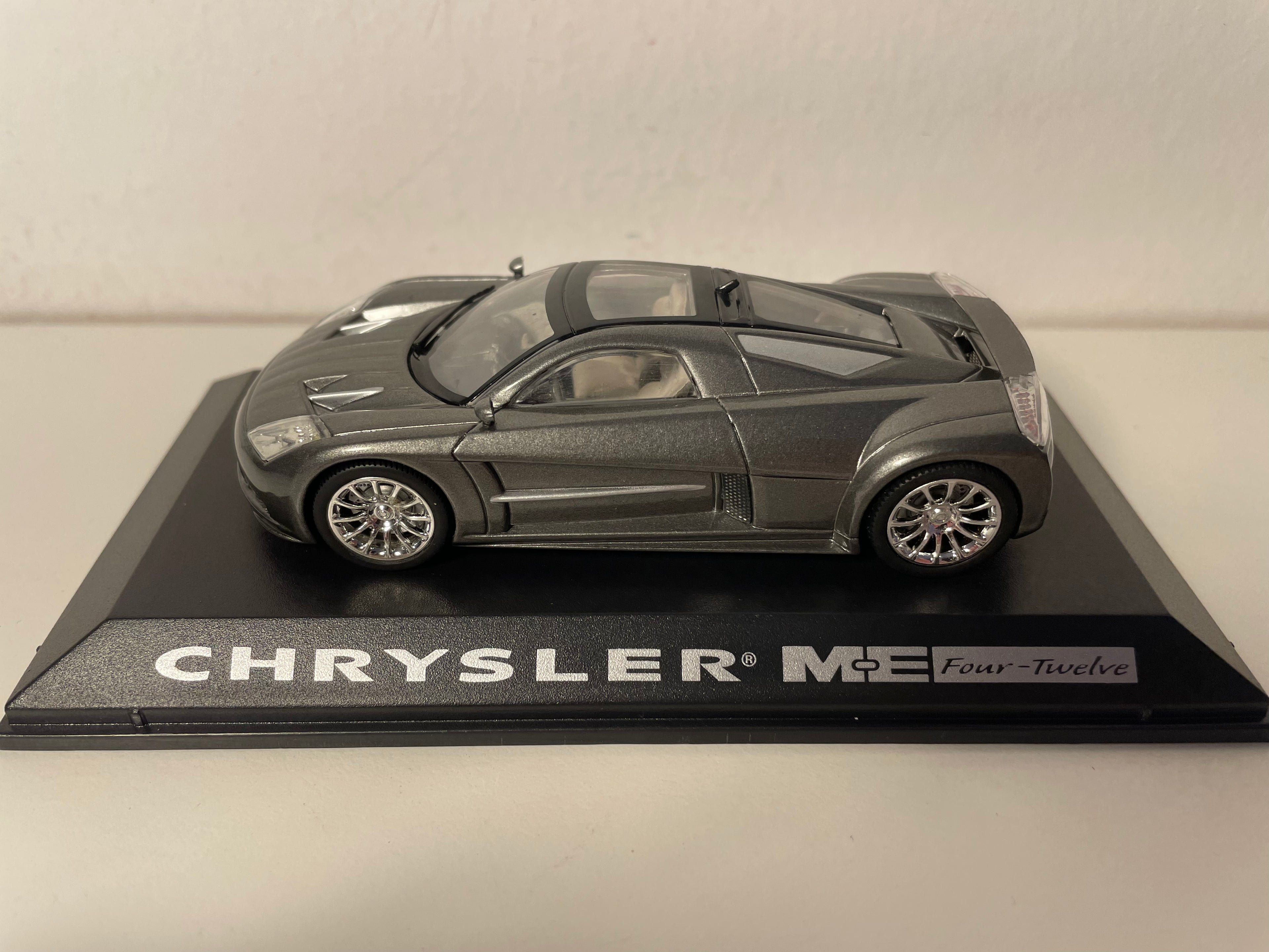 Chrysler ME Four-Twelve grigia