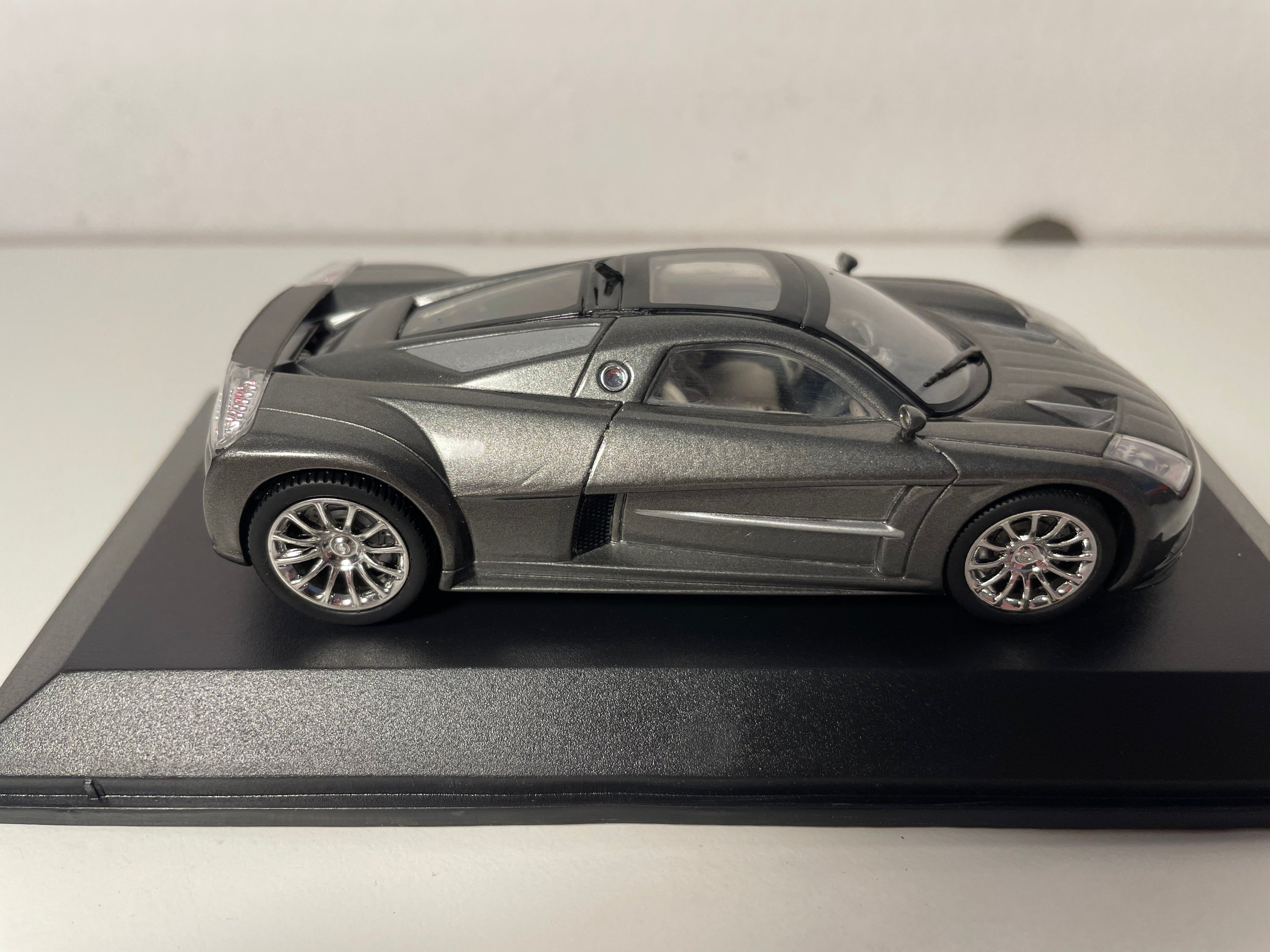 Chrysler ME Four-Twelve grigia