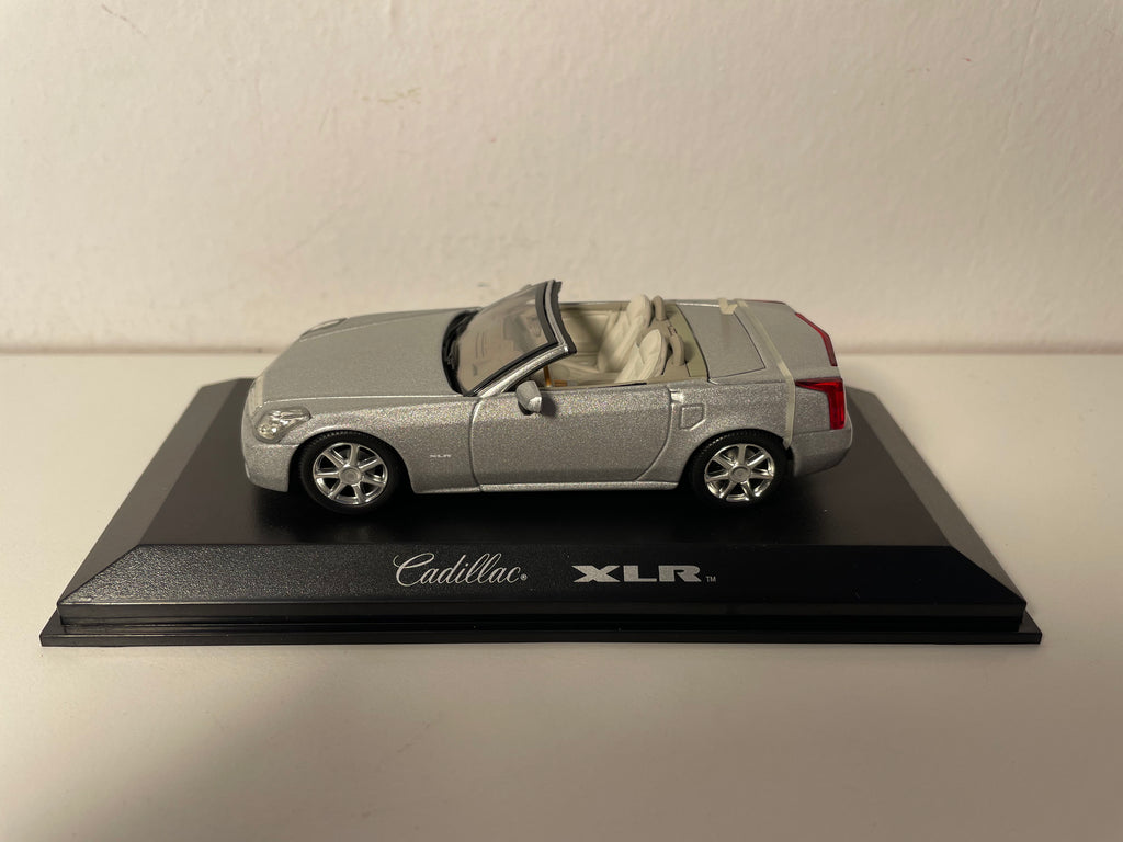Cadillac XLR gris - NOREV