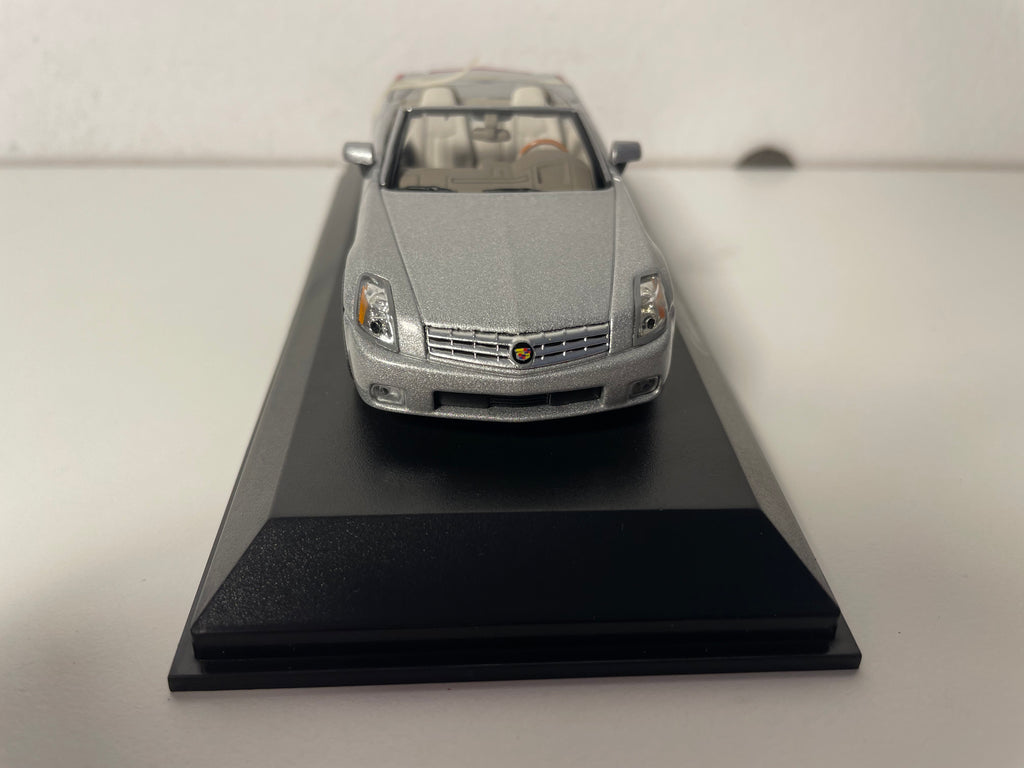 Cadillac XLR gris - NOREV