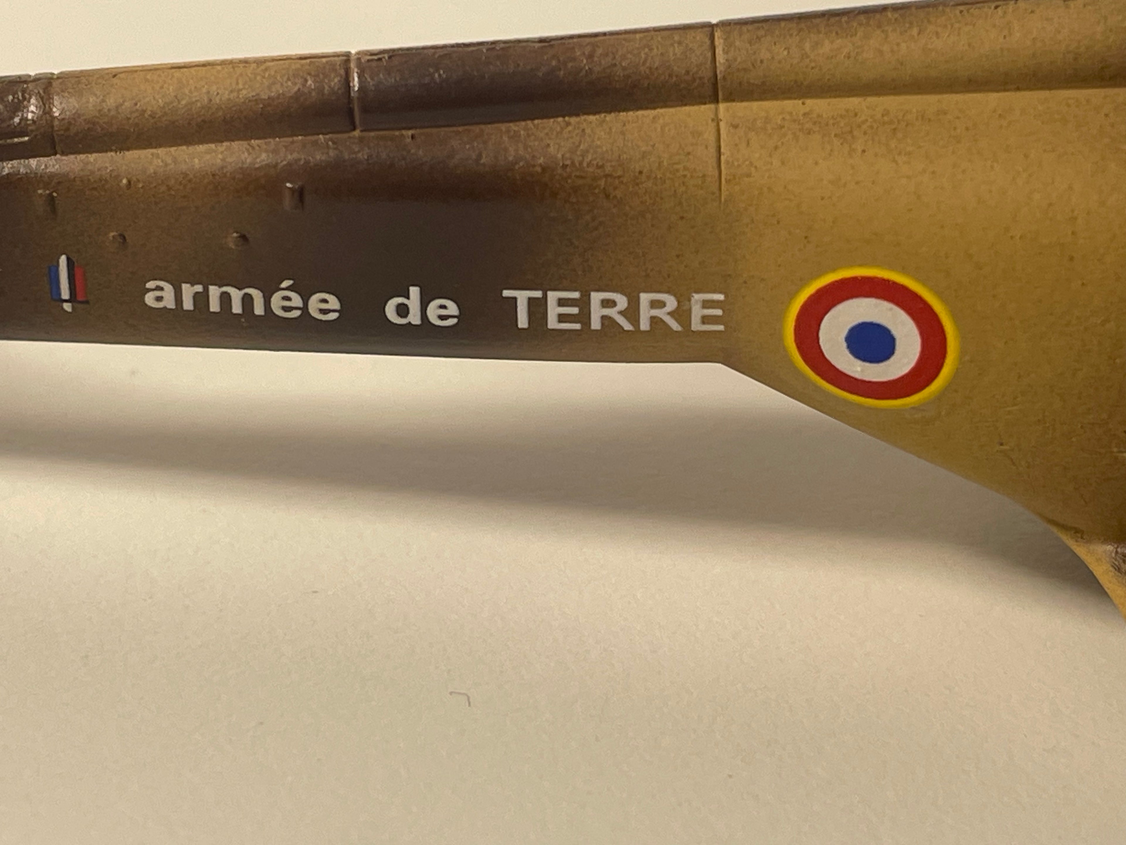 Hélicoptère militaire de l'armée de terre - Collection SOLIDO - boite N° AG4798 (une roue à coller)