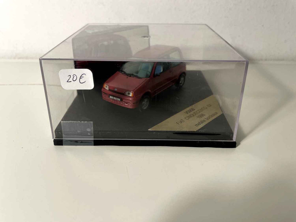 Fiat Cinquecento bordeaux de 1996 - Vitesse référence V095B
