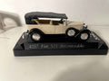 Fiat 521 découvrable beige avec capote noire - Solido référence 4157