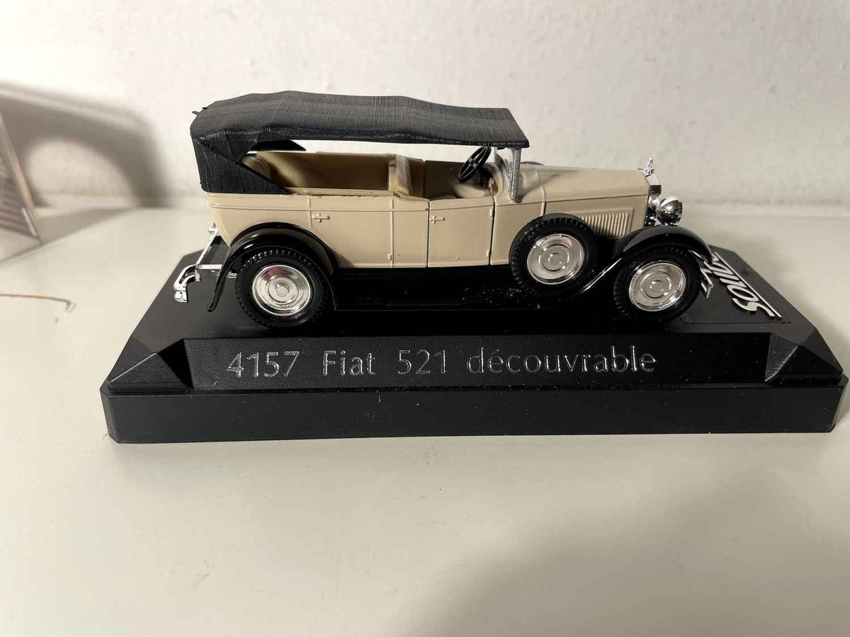 Fiat 521 découvrable beige avec capote noire - Solido référence 4157