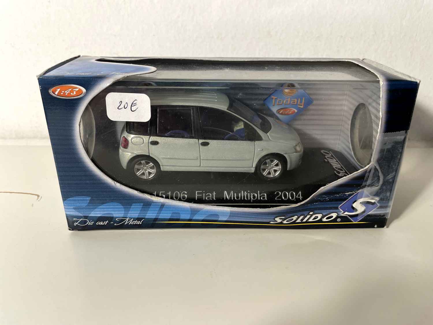 Fiat Multipla bleu grisé de 2004 - Solido référence 15106