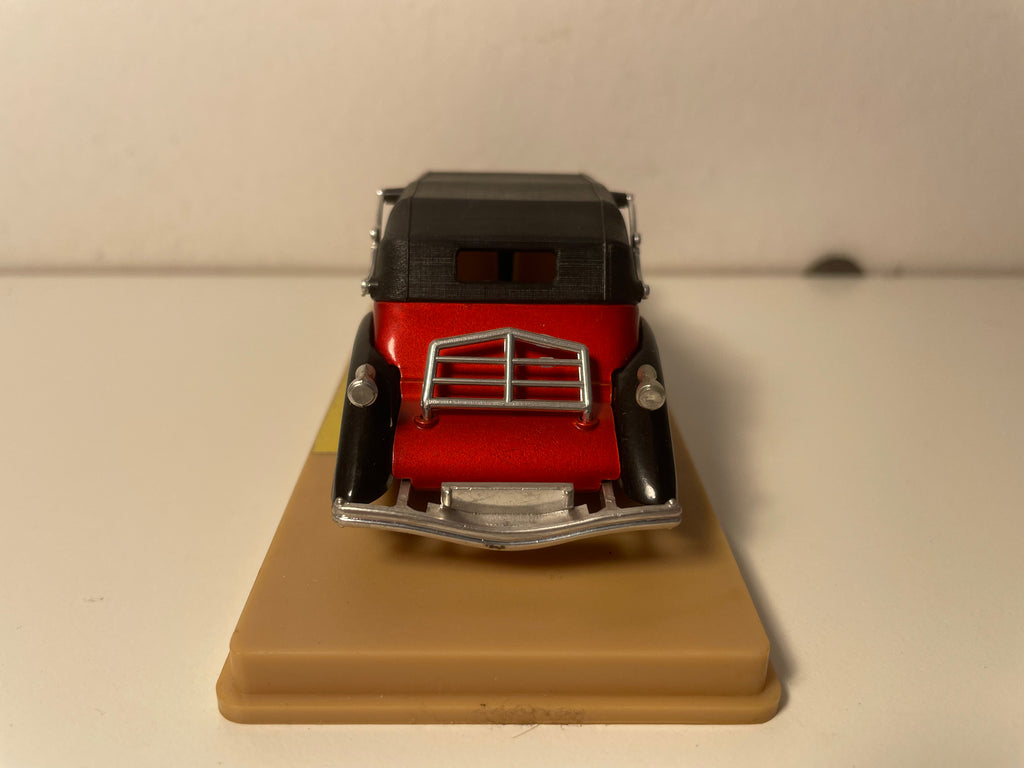 Delage D8 120 rouge et capote noire de 1939 - Solido