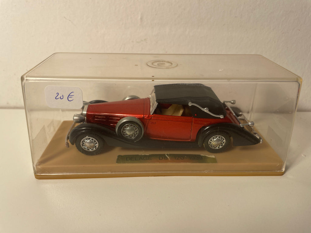 Delage D8 120 rouge et capote noire de 1939 - Solido