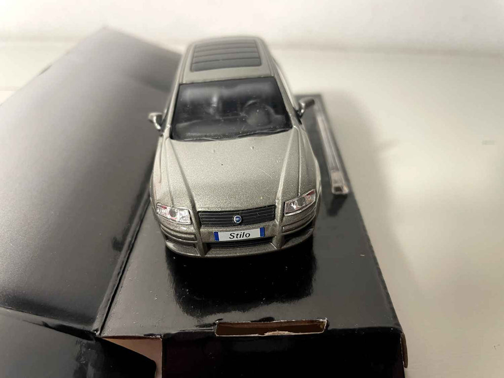 Fiat Stilo Grau - Cararama