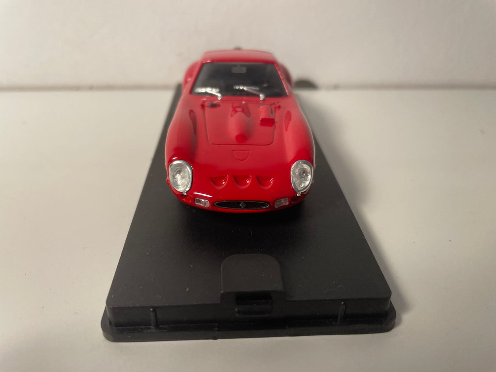 Ferrari 250 GTO rood - VEREM