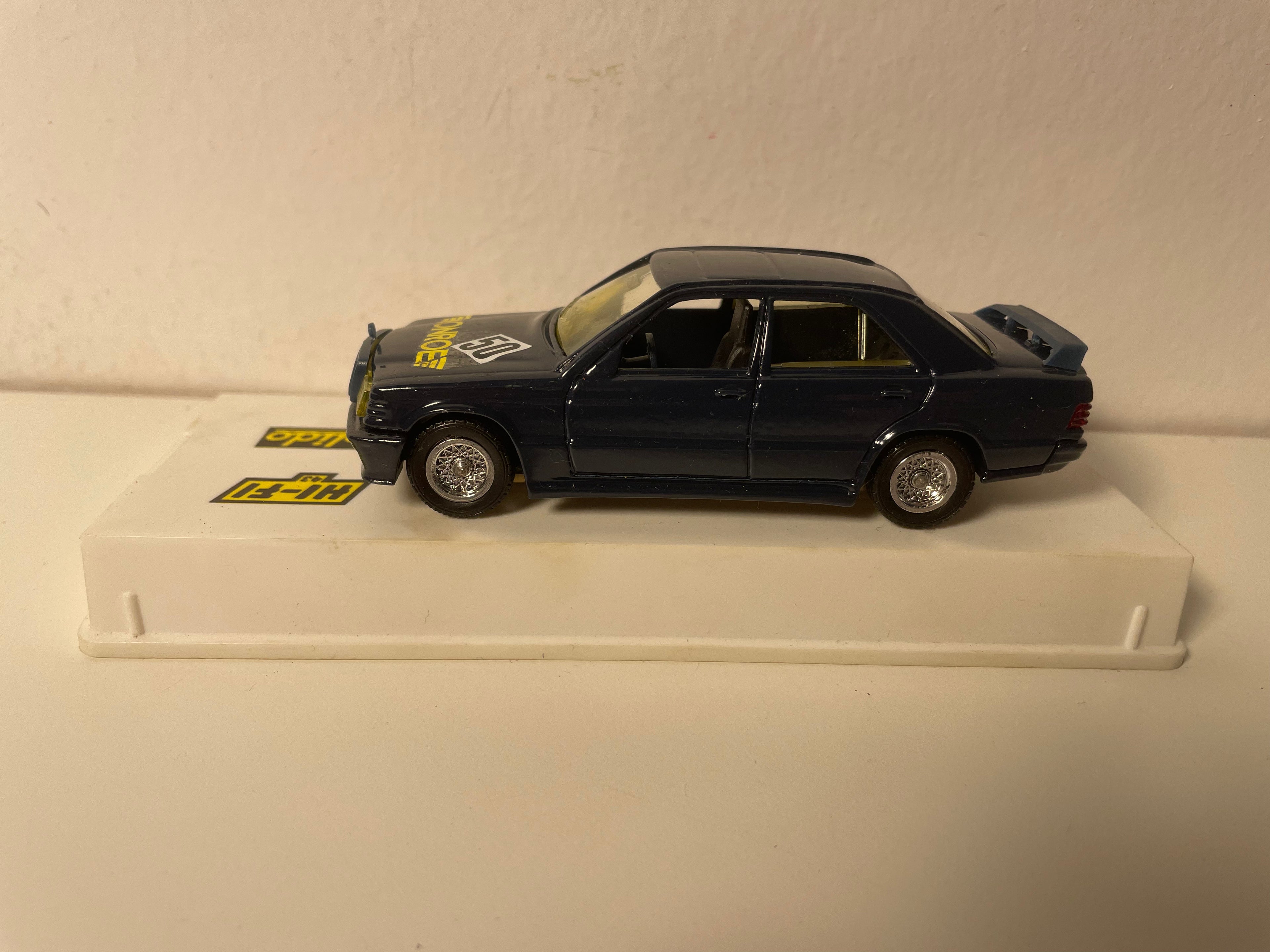 Mercedes 190 16S blu - Solido riferimento 1510