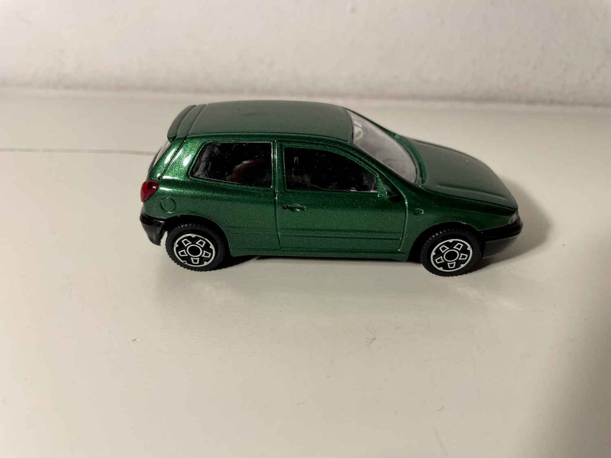 Fiat Bravo verde - Burago código 4145 F