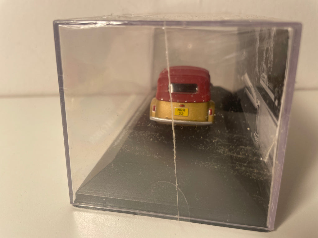 Micro Auto vum Fréieren Bond Minicar Mark C brongt mat burgundy Däch vun 1955 - eng englesch Auto