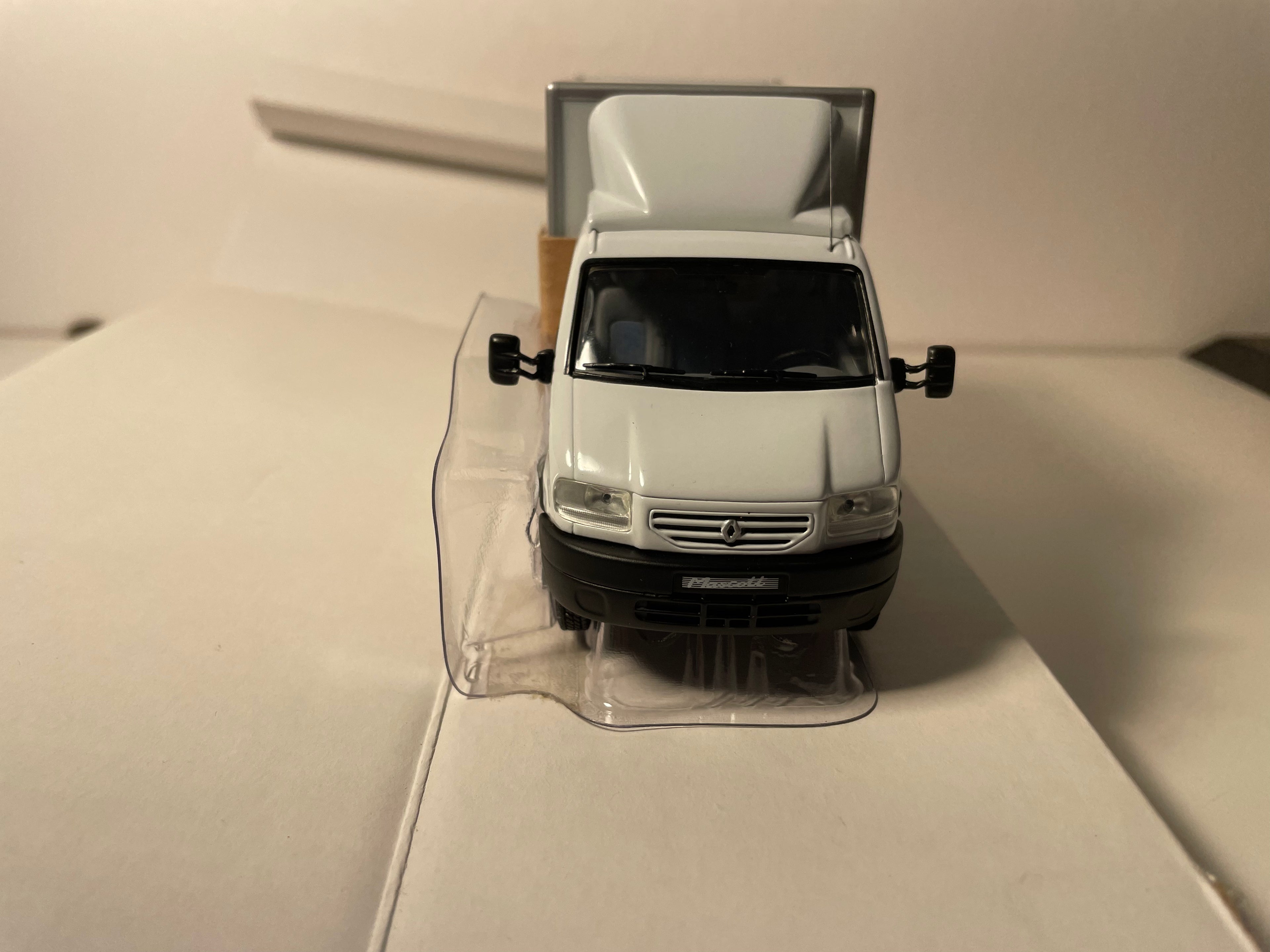 Renault Mascott Truck Model White - NOREV