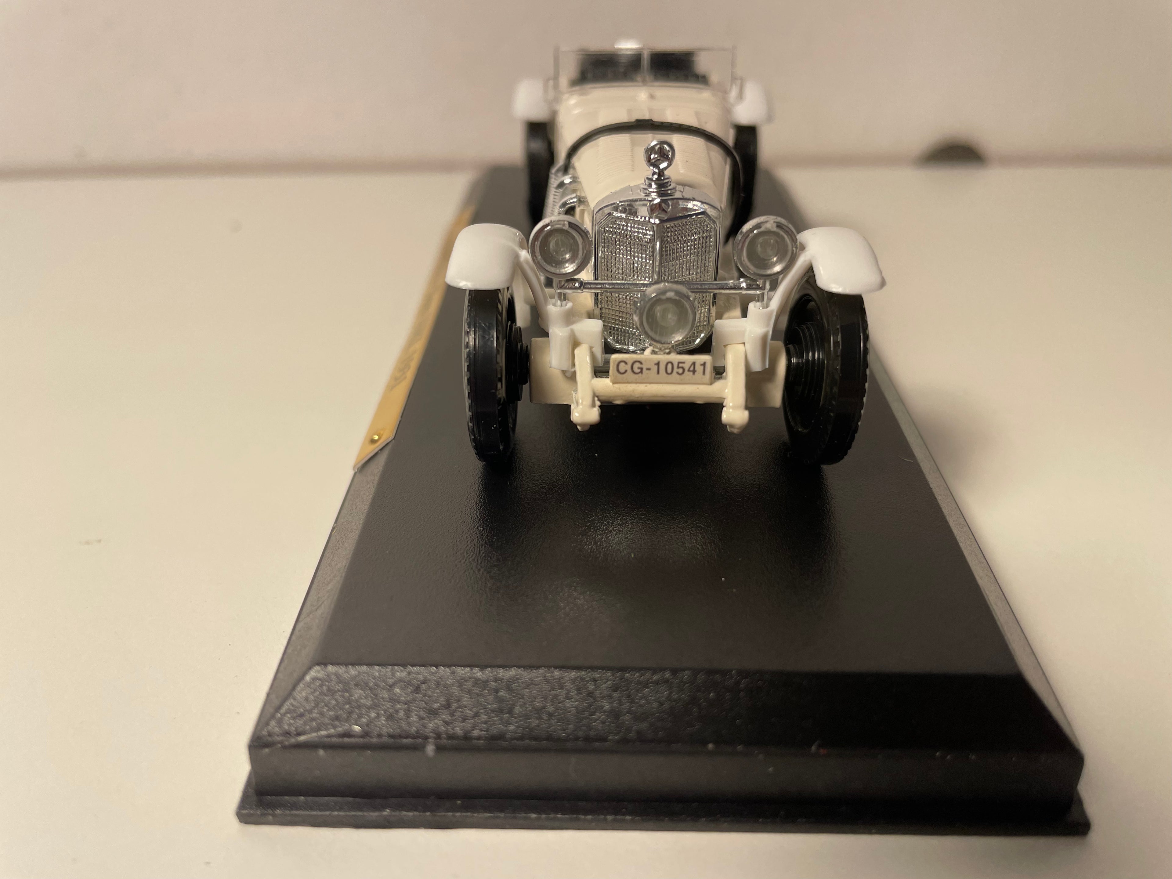 Mercedes-Benz SSKL bianca del 1931 (collezione Auto d'eccezione)