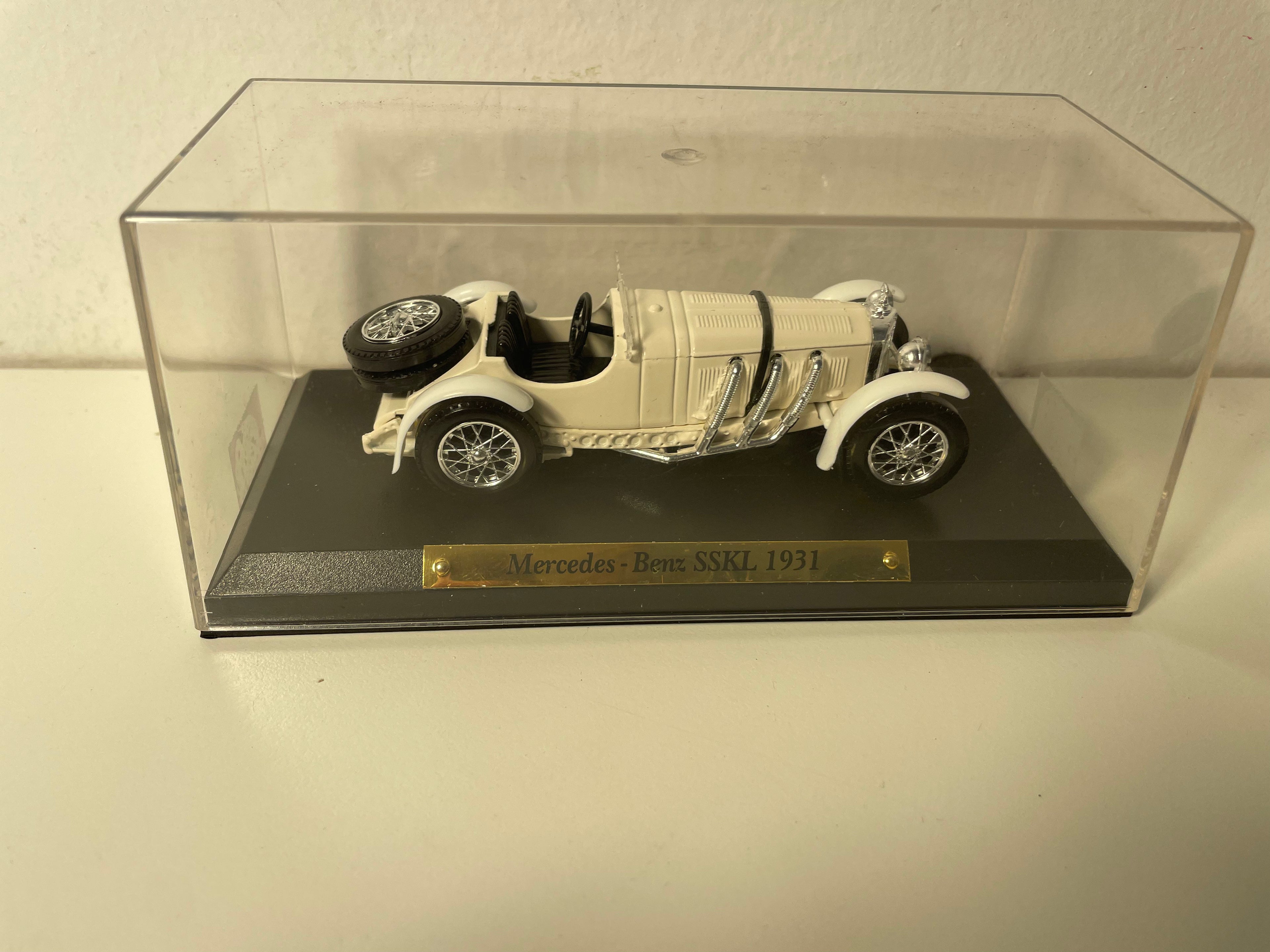 Mercedes-Benz SSKL bianca del 1931 (collezione Auto d'eccezione)