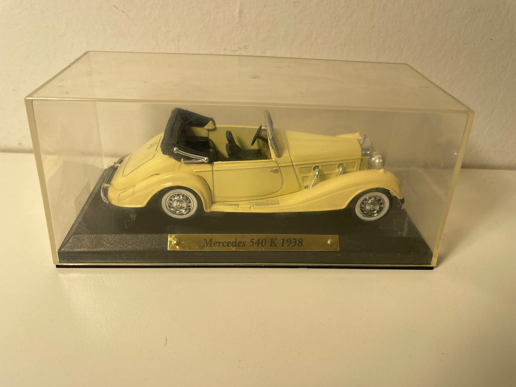 Mercedes 540K Beige van 1938 (Collectie Uitzonderlijke Auto's)